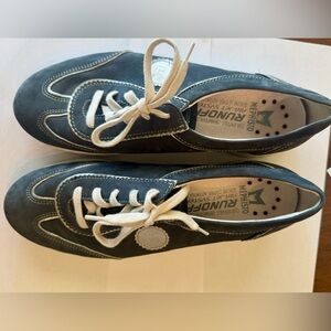 Mephisto Yael Women’s Sneaker in Navy